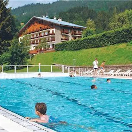 Exhilarating Les Du Prariand Sleeps 2 Apartment