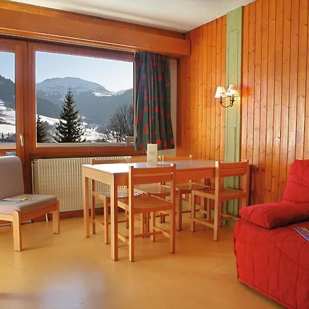 Exhilarating Les Du Prariand Sleeps 2 * Megeve