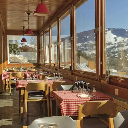 Exhilarating Les Du Prariand Sleeps 2 Apartment Megeve